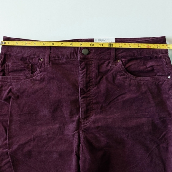 NWT Women's Croft & Barrow Corduroy Bootcut Pants. Vibrant Berry, Size: 16 - Picture 4 of 4